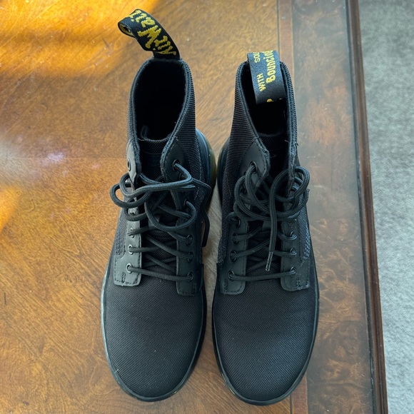 NEW Dr. Martens' COMBS POLY CASUAL BOOTS - Picture 4 of 13